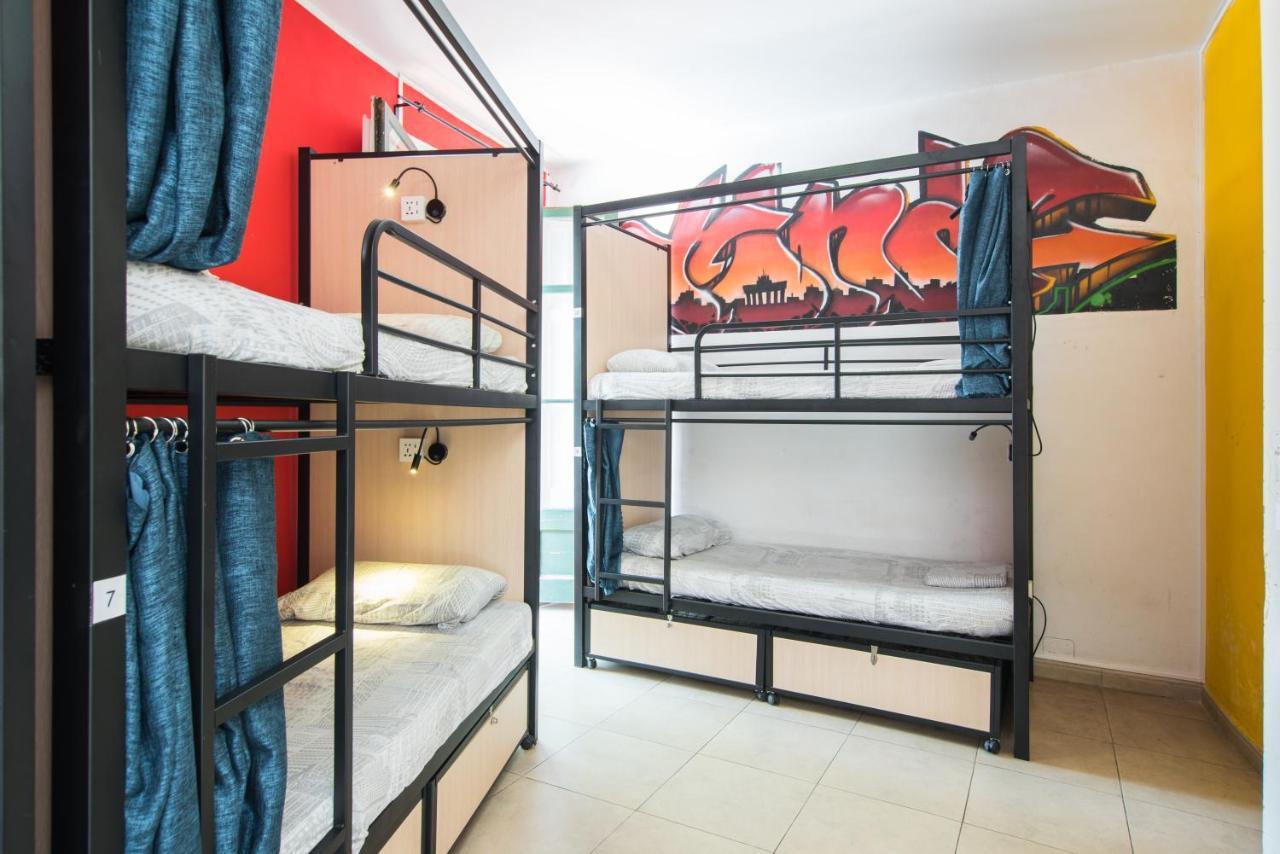 No Limit Hostel Graffiti Barcelona Pokoj fotografie